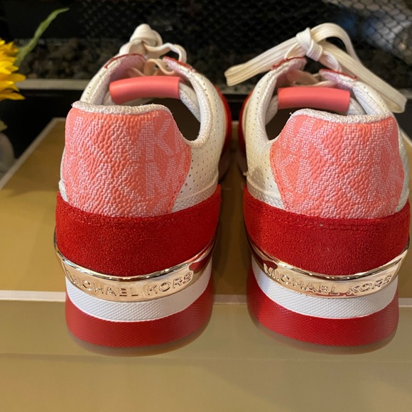 ✨NEW✨ Michael Kors Women’s Andi Color-Block Trainer Sneakers - Picture 7 of 8